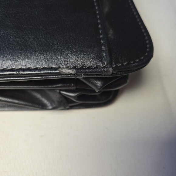 Bugatti Black Leather Briefcase - Picture 13 of 16